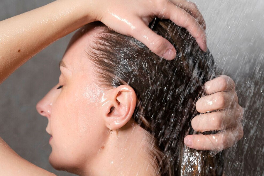 rinçage eau froide pour les cheveux épais 