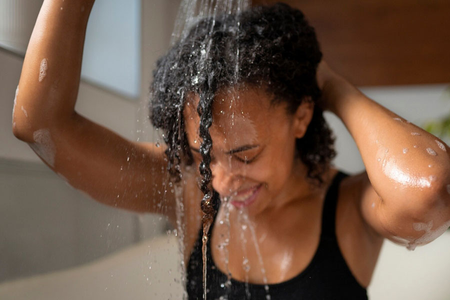 purifier efficacement ses cheveux 